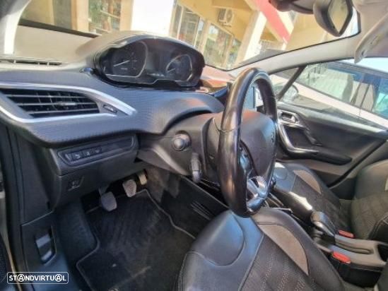 Peugeot 2008 - 2