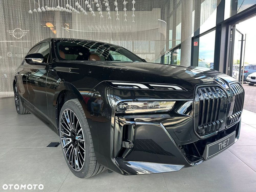 BMW Seria 7 740d xDrive mHEV sport - 9