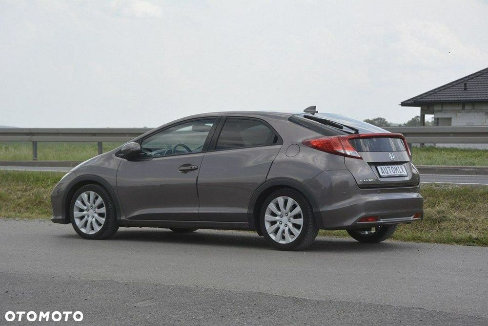 Honda Civic 1.8i-VTEC i-SHIFT Executive - 5
