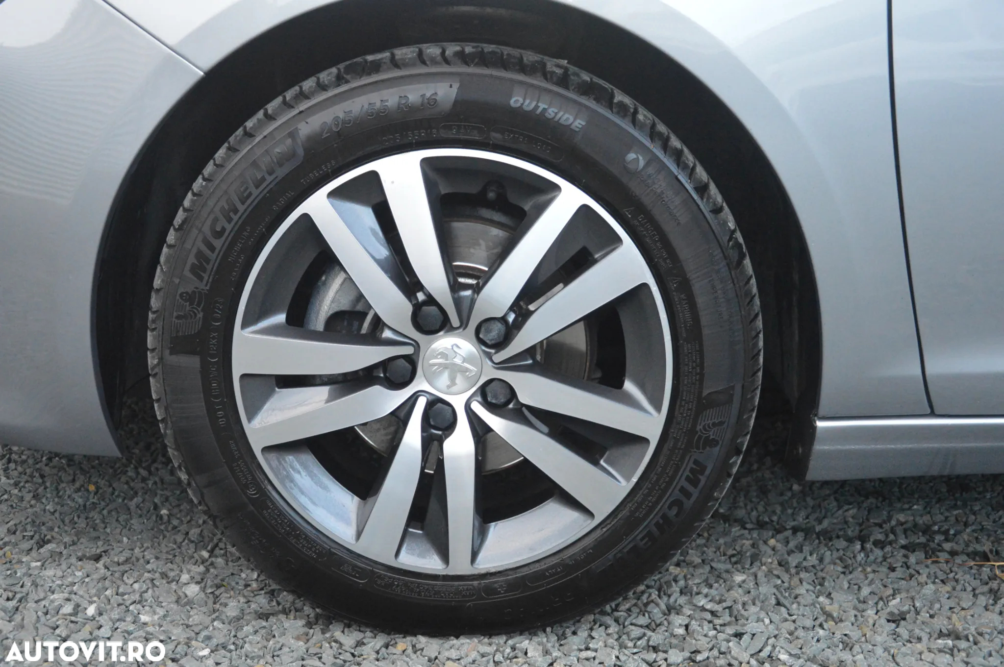 Peugeot 308 - 25