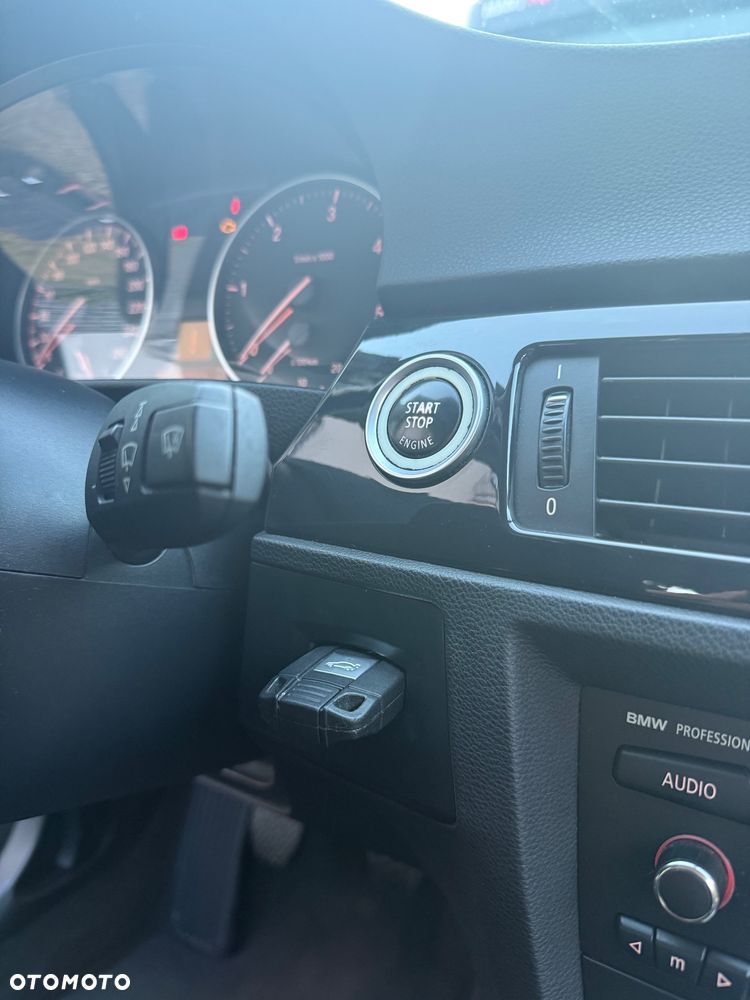 BMW Seria 3 318d DPF - 20