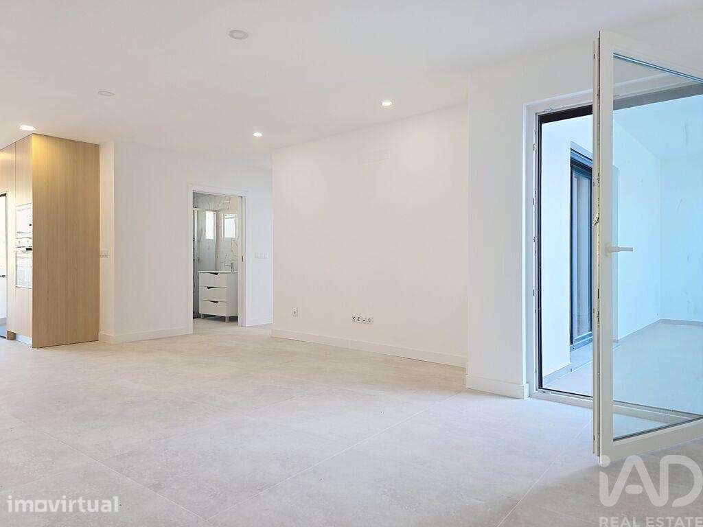 Apartamento T2 em Santa Maria, São Pedro E Matacães de 129,00 m2 - Grande imagem: 3/30