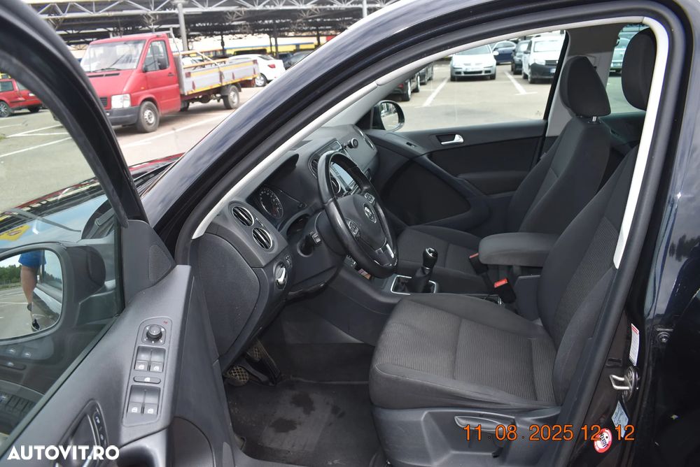Volkswagen Tiguan 2.0 TDI DPF BlueMotion Technology Exclusive - 6
