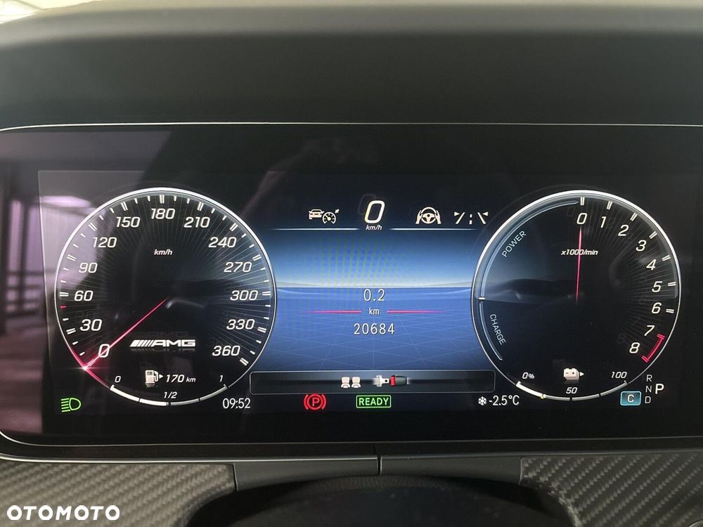 Mercedes-Benz AMG GT - 13