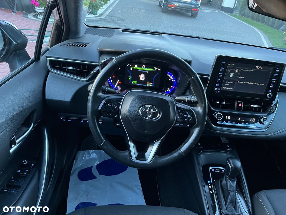 Toyota Corolla - 13