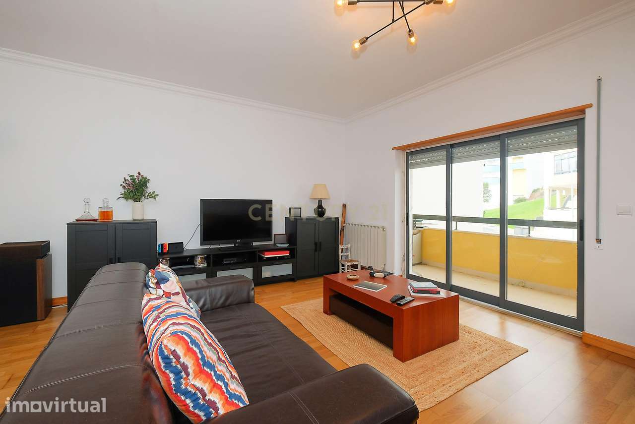 Apartamento T3 com Excelentes Áreas e Garagem na Urbanização Moinho do - Grande imagem: 4/36