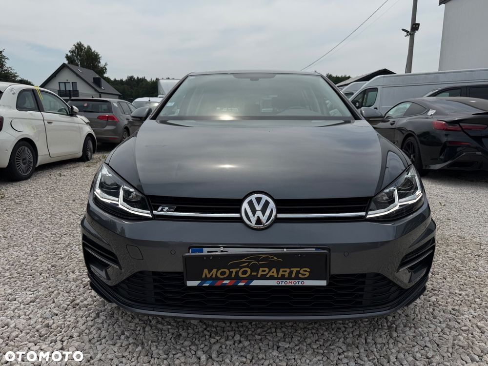 Volkswagen Golf - 2
