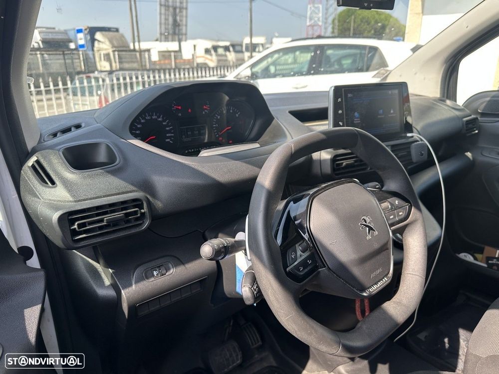 Peugeot Partner 1.5 BlueHDi Asphalt Standard EAT8 - 19