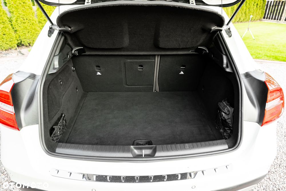 Mercedes-Benz GLA 250 4-Matic - 21