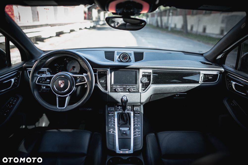 Porsche Macan S - 11