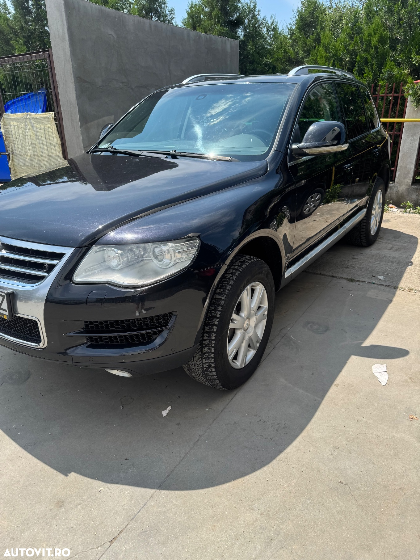 Volkswagen Touareg - 2
