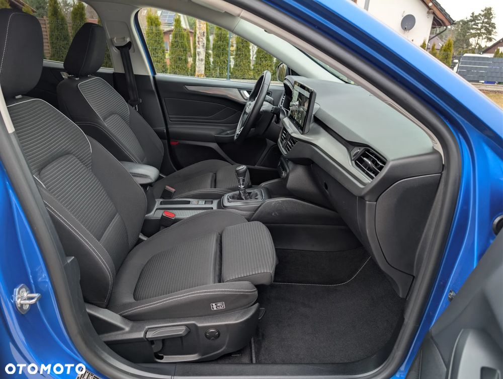 Ford Focus 1.5 EcoBlue STart-Stopp-System TITANIUM - 6