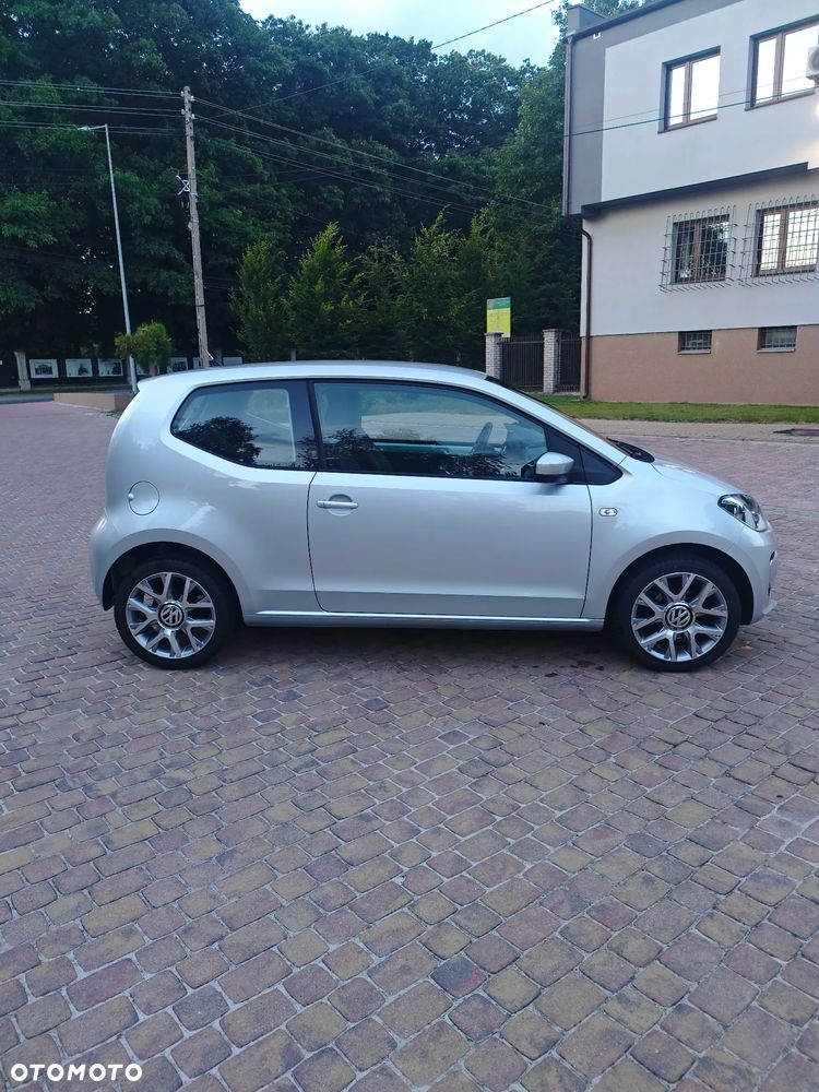 Volkswagen up! 1.0 high - 6