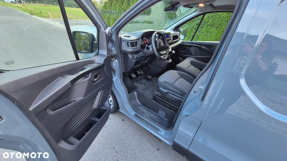 Renault Trafic - 11