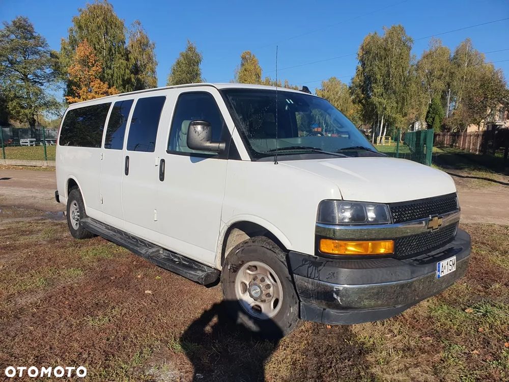 Chevrolet Express - 2