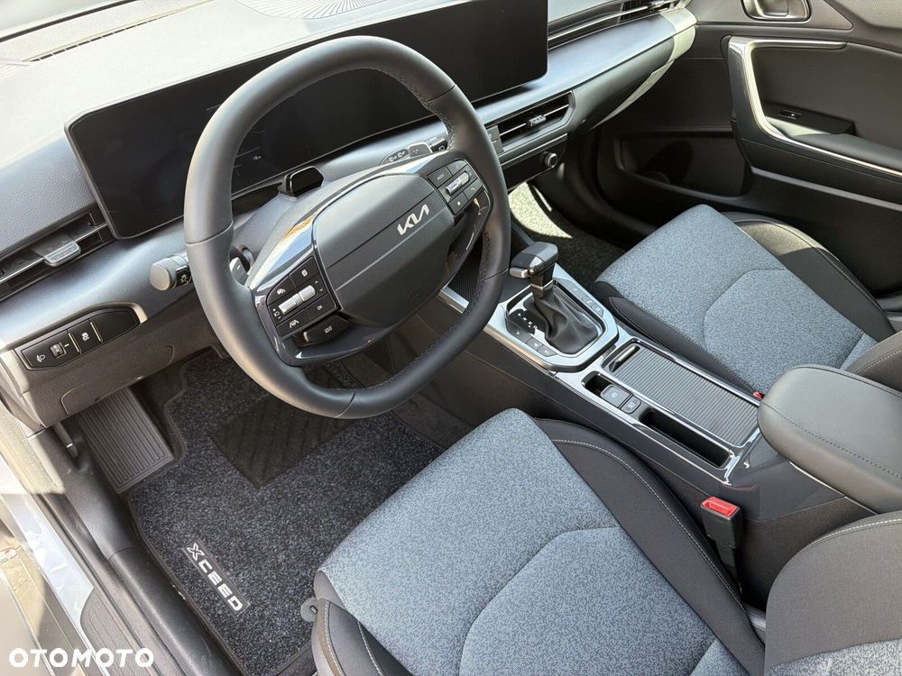 Kia XCeed - 10