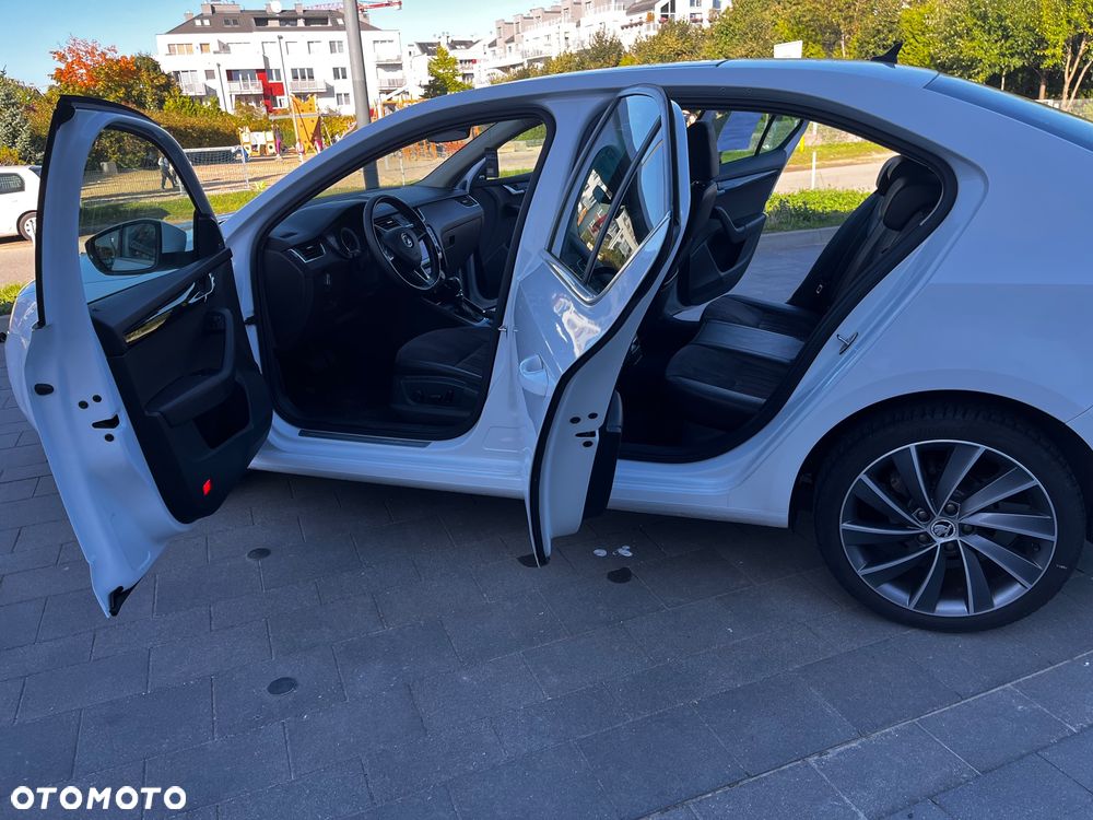 Skoda Octavia 2.0 TDI L&K DSG - 9