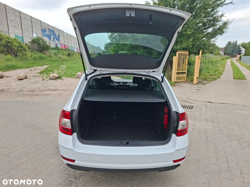 Skoda Octavia 1.5 TSI ACT Style DSG - 18