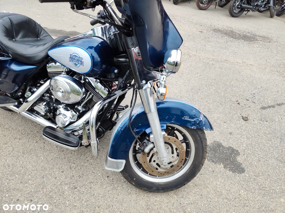 Harley-Davidson FLHT Electra Glide Standard - 12