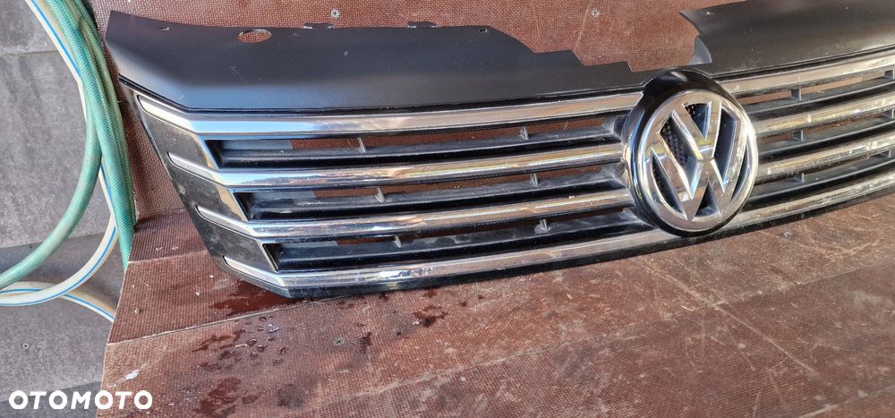 GRILL ATRAPA CHŁODNICY VW PASSAT B7 - 3