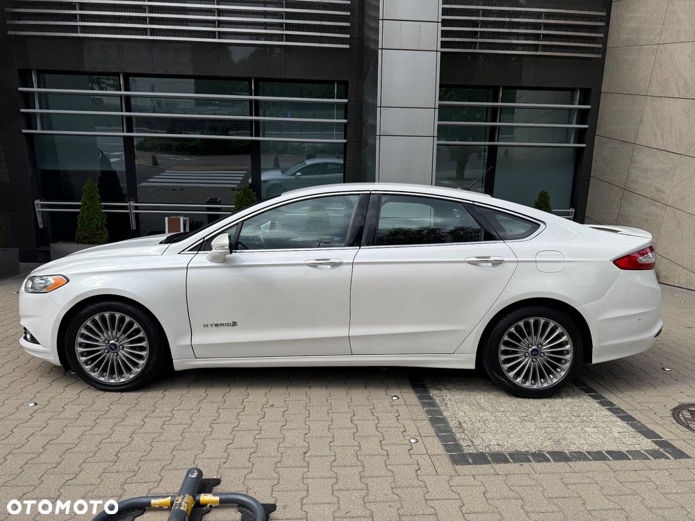 Ford Fusion - 2