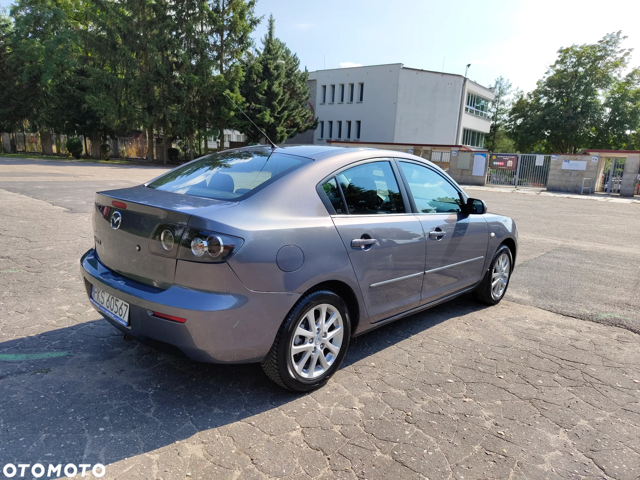 Mazda 3 - 4