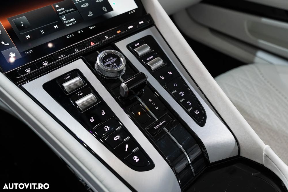 Aston Martin DB12 Volante - 16