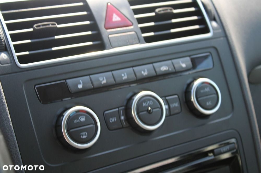 Volkswagen Touran - 19