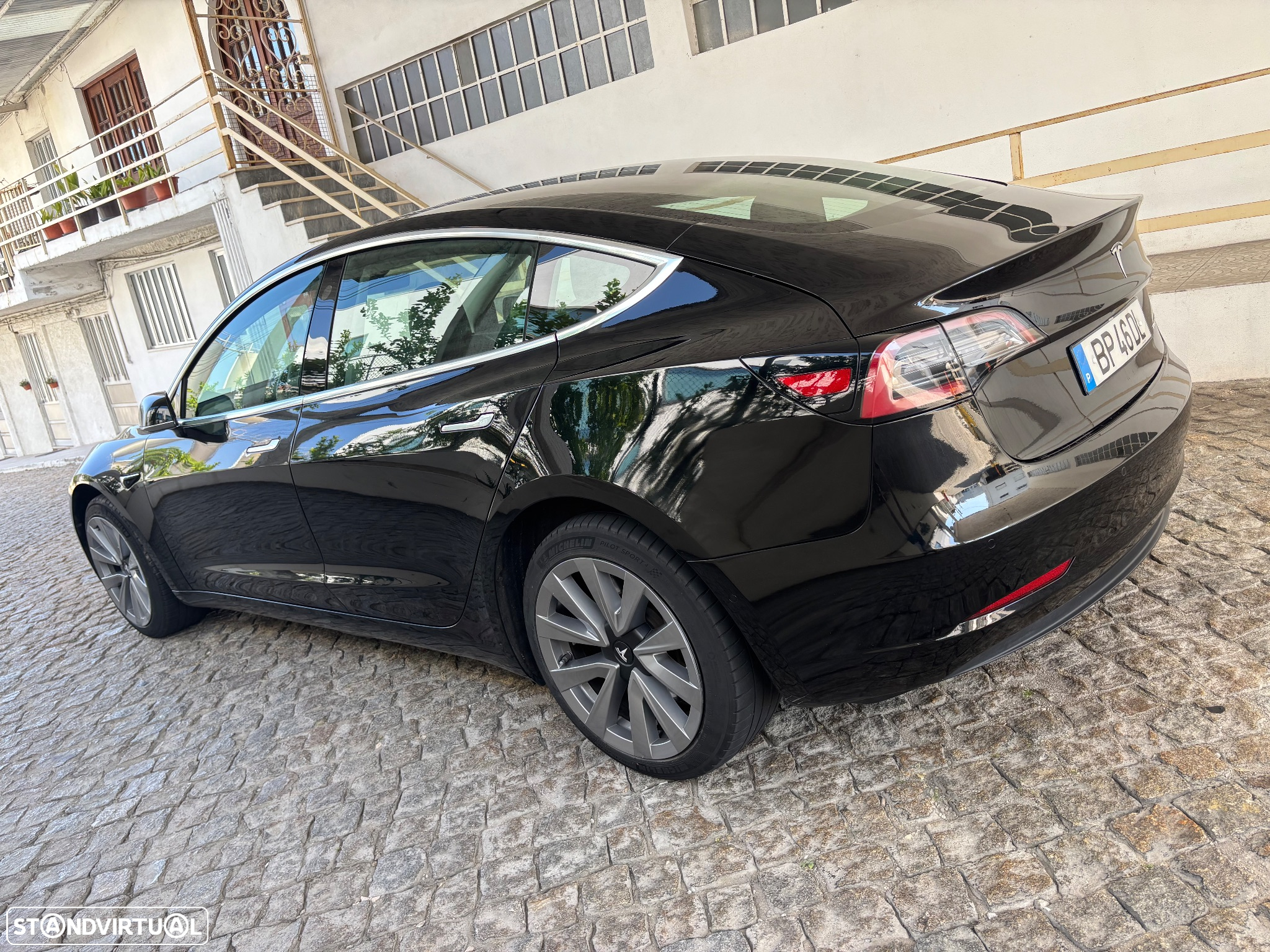 Tesla Model 3 Standard Range Plus RWD - 4