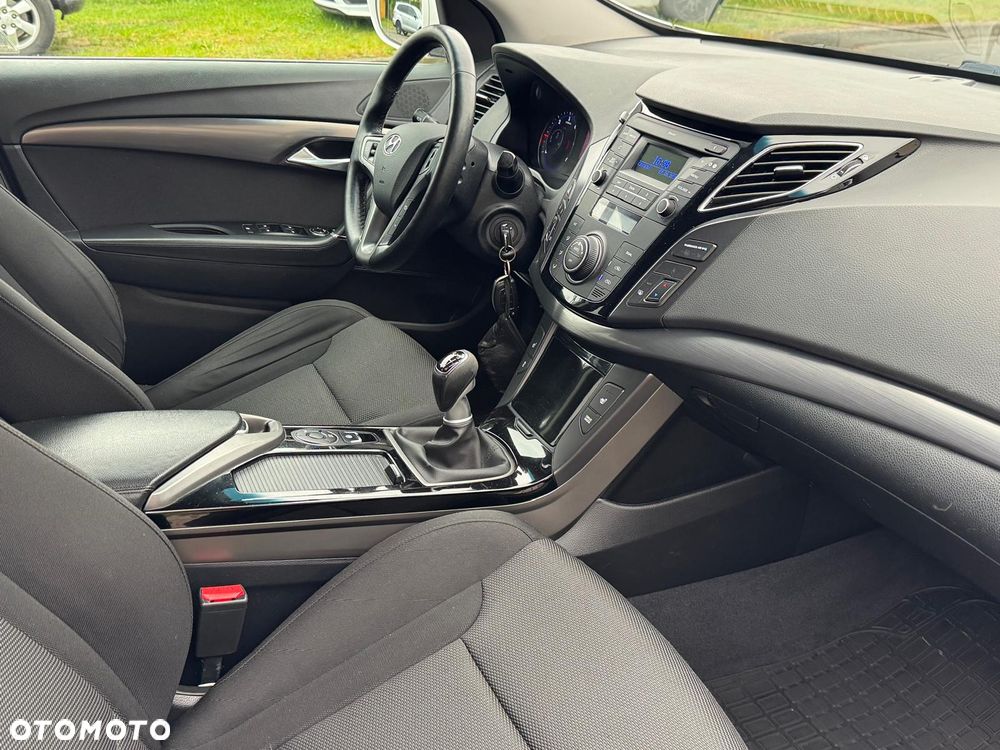 Hyundai i40 Kombi blue 1.7 CRDi Style - 15