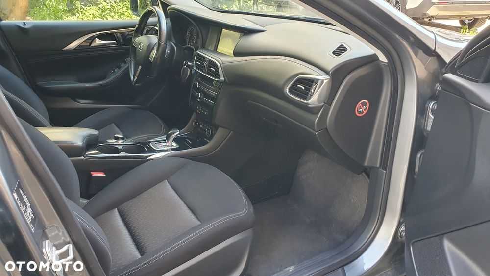 Infiniti Q30 1.5d DCT Business - 9