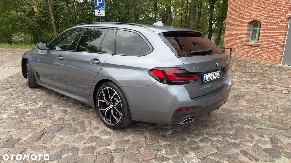 BMW Seria 5 520d xDrive MHEV Sport Line sport - 7