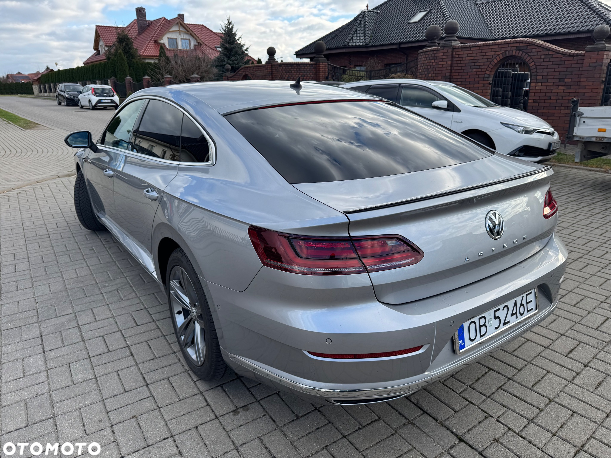 Volkswagen Arteon 2.0 TDI SCR R-Line DSG - 11