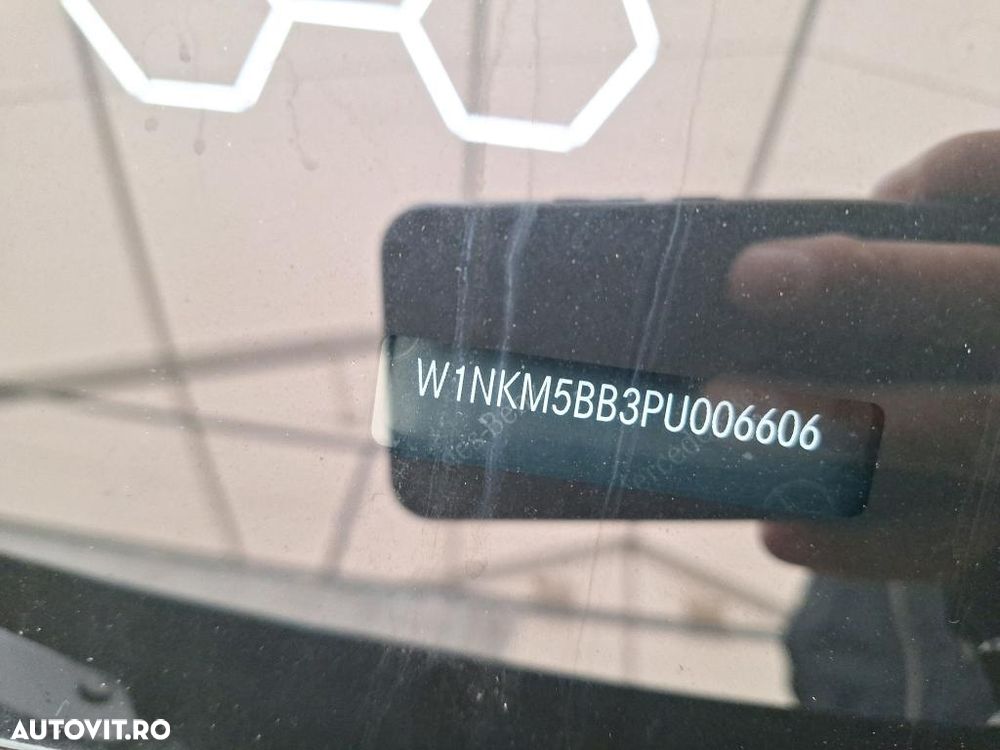Mercedes-Benz GLC 200 4Matic 9G-TRONIC Edition Avantgarde - 16