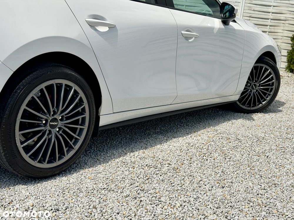 Mazda 3 - 26