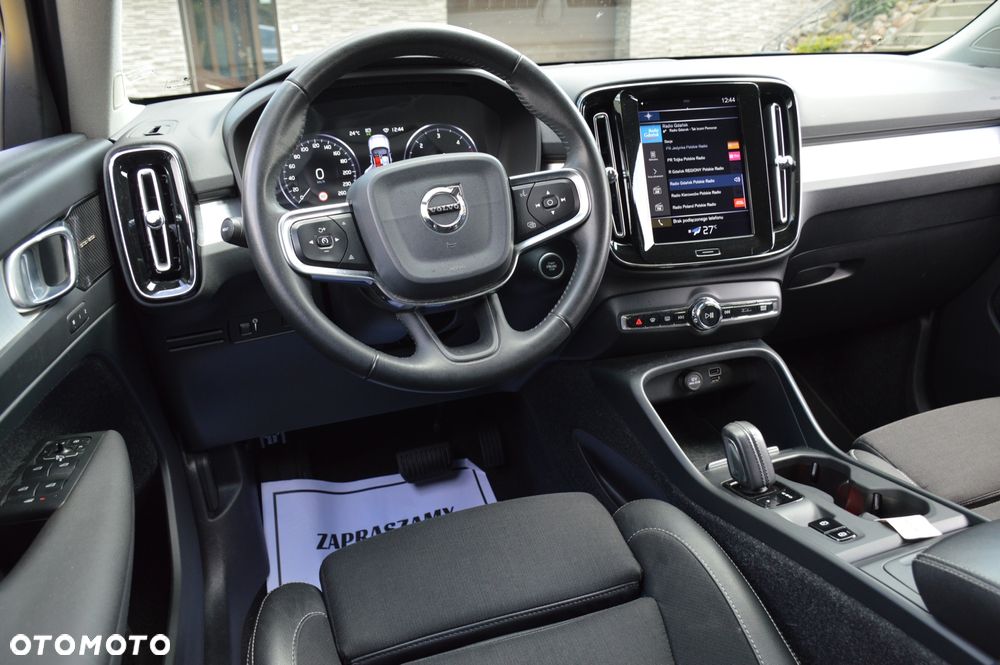 Volvo XC 40 D3 AWD Geartronic Momentum Pro - 19