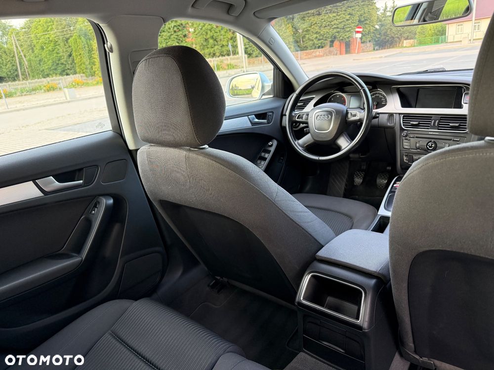 Audi A4 Limousine - 17