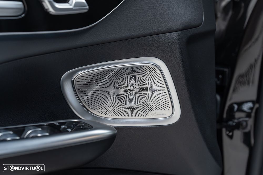 Mercedes-Benz C 300 e AMG Line - 25