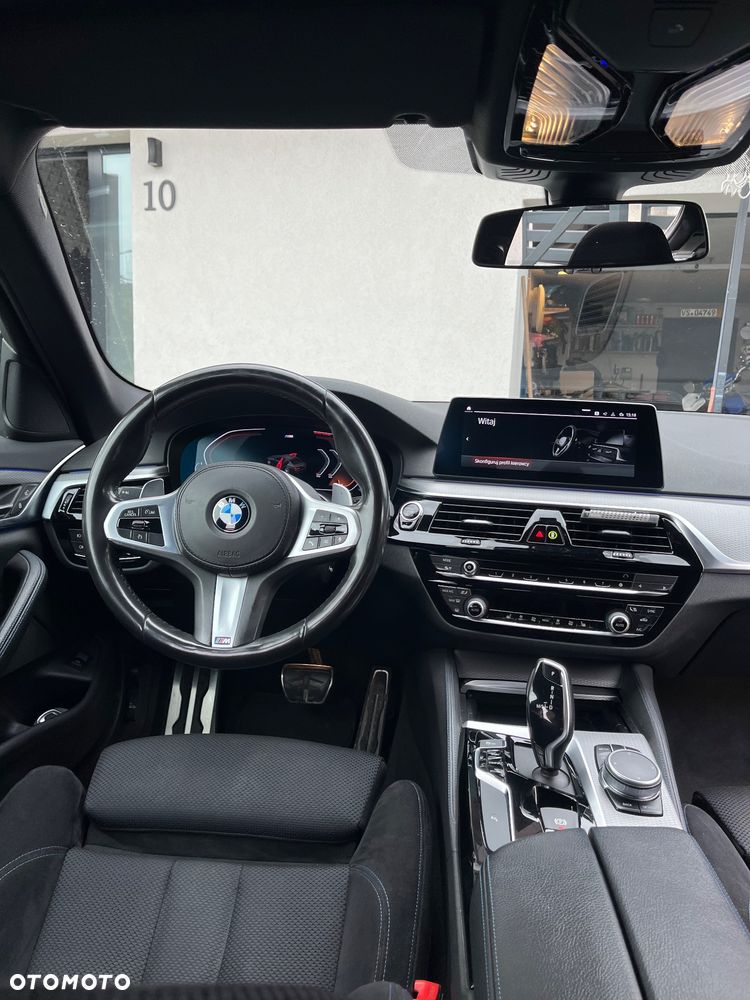 BMW Seria 5 520d M Sport sport - 29