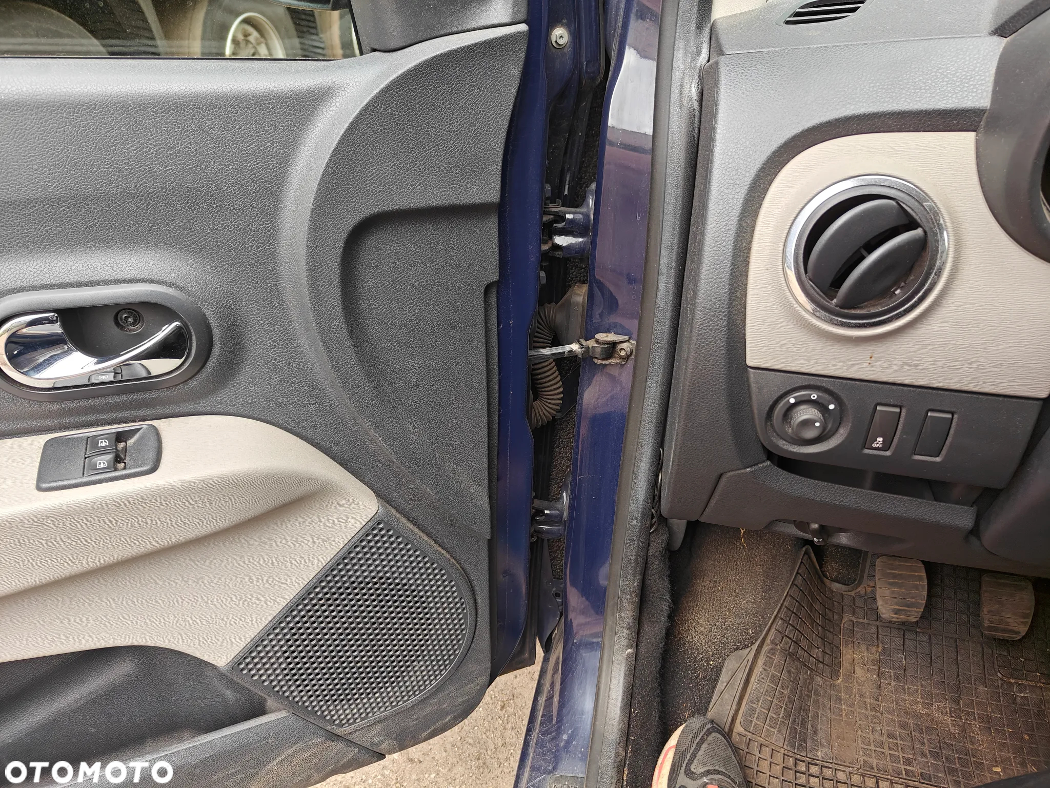 Dacia Lodgy 1.2 TCe Prestige - 11