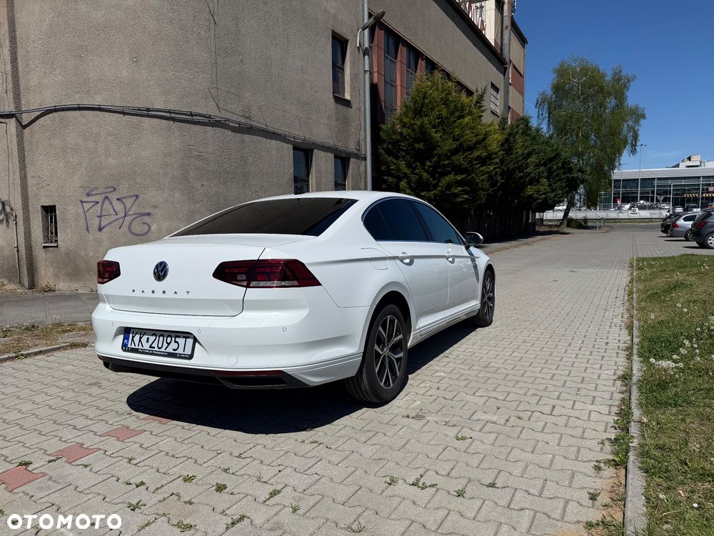 Volkswagen Passat 2.0 TSI Business DSG - 5