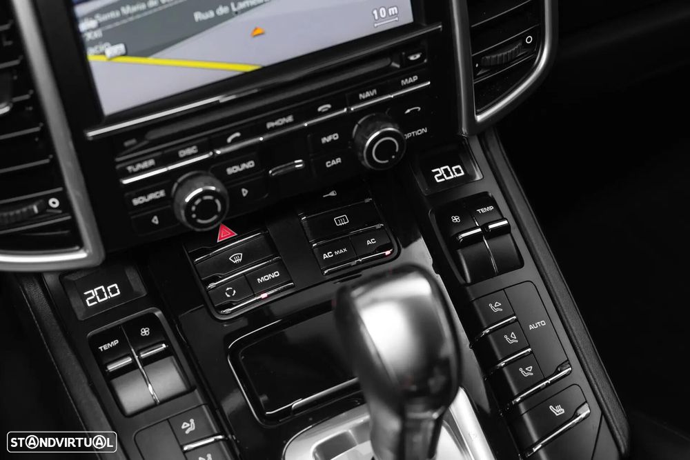 Porsche Cayenne S - 24