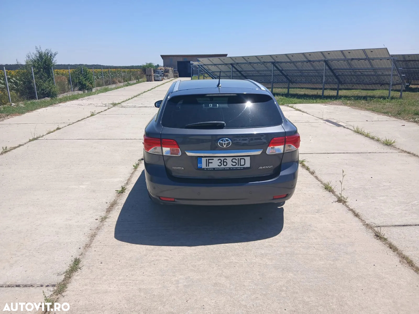 Toyota Avensis - 7
