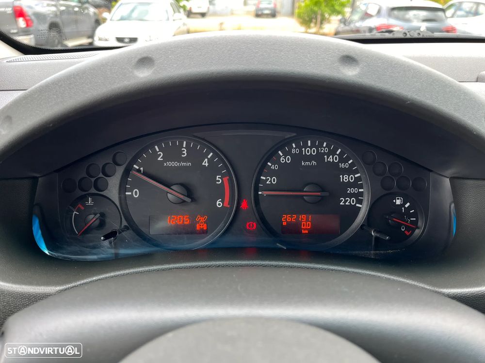 Nissan Navara XE - 20