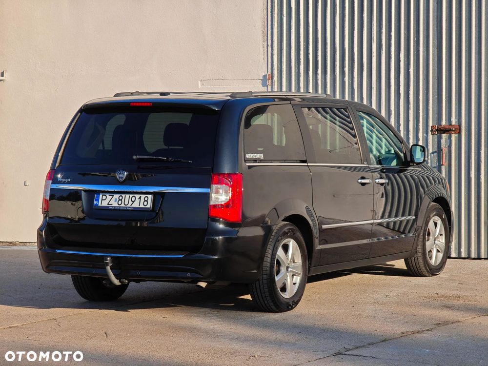 Lancia Voyager 2.8CRD Platinum - 3