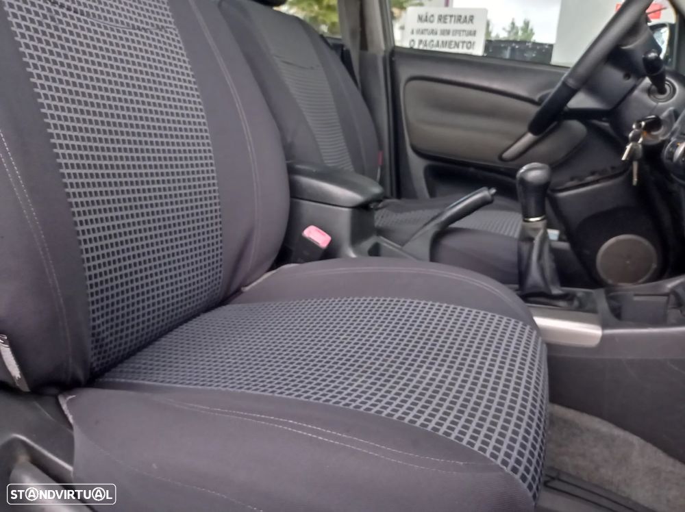 Toyota RAV4 2.0 D-4D TA - 10