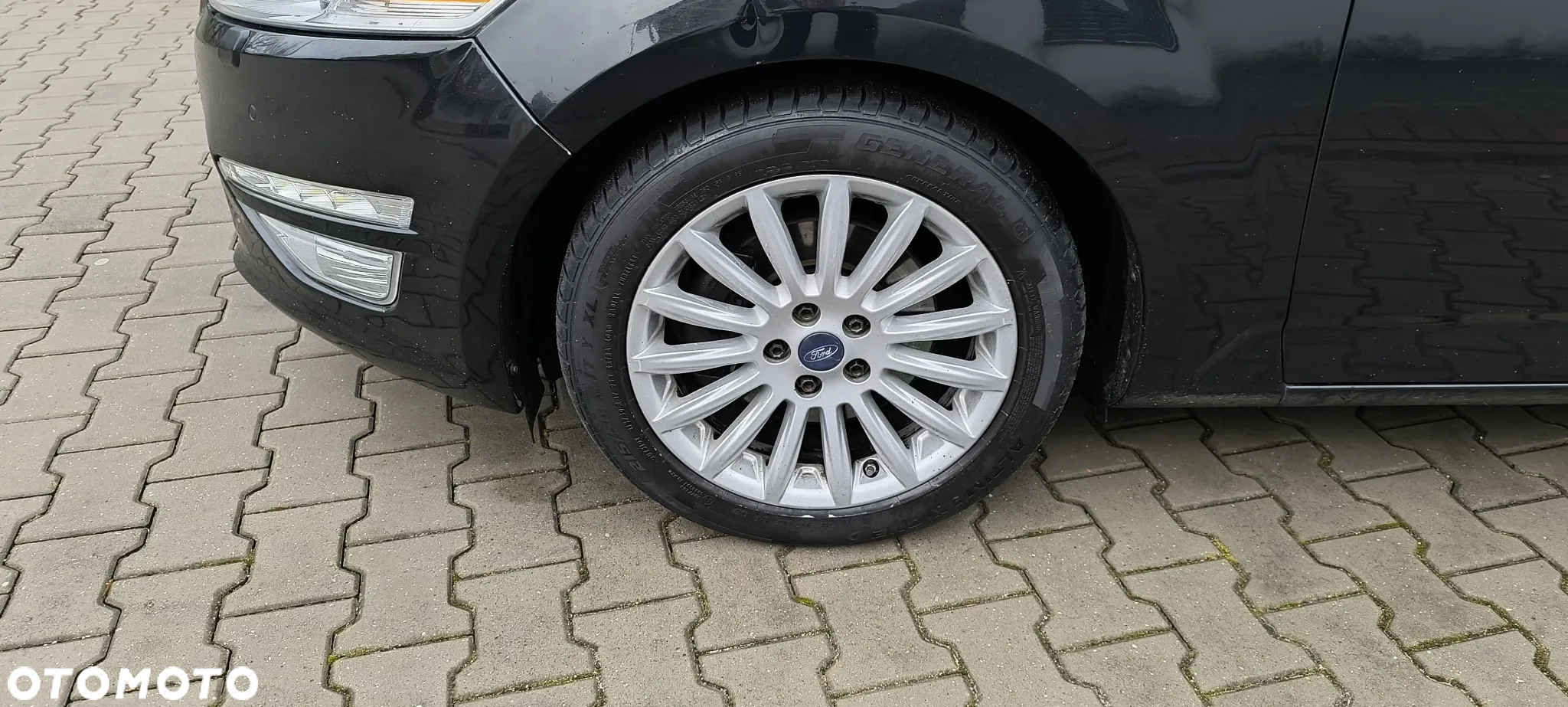 Ford Mondeo 2.0 EcoBoost Titanium - 34