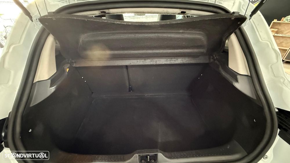 Renault Clio Energy dCi 90 Start & Stop LIMITED - 11