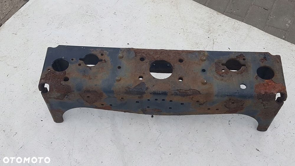 BELKA POPRZECZKA ZAKOŃCZENIE RAMY POD ZACZEP ROZSTAW 84,5 CM MAN TGL TGM - 1