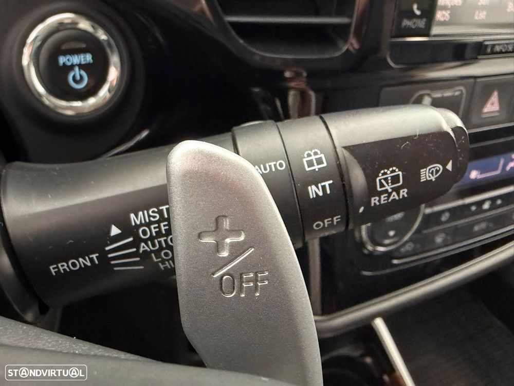Mitsubishi Outlander 2.0 Instyle Navi - 18